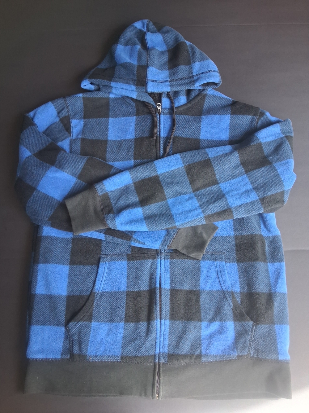 Old Navy Men Blue and Black Buffalo Plaid Zip Hoodie Sweater Black Sherpa Lining